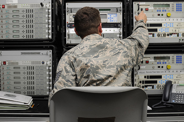 Robust and reliable high-power amplifiers for military communications